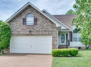 302 Cypress Glenn Dr, Mount Juliet, TN 37122