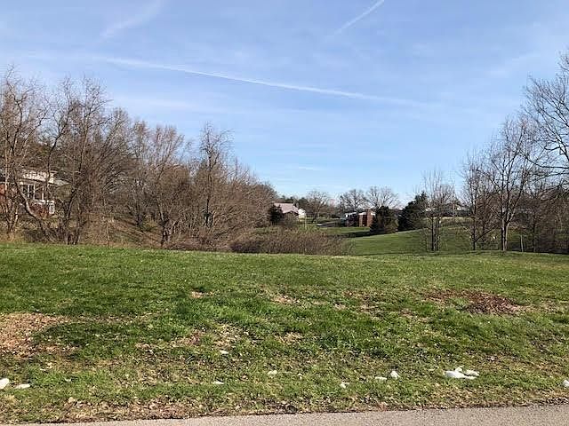 1st image of 132 Redbud Dr