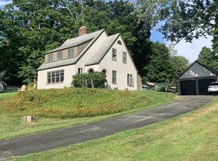 637 Bernardston Rd, Greenfield, MA 01301