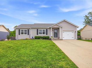 521 N Mulberry St, Gardner, KS 66030