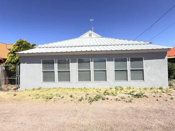 904 W 1st St, Magdalena, NM 87825