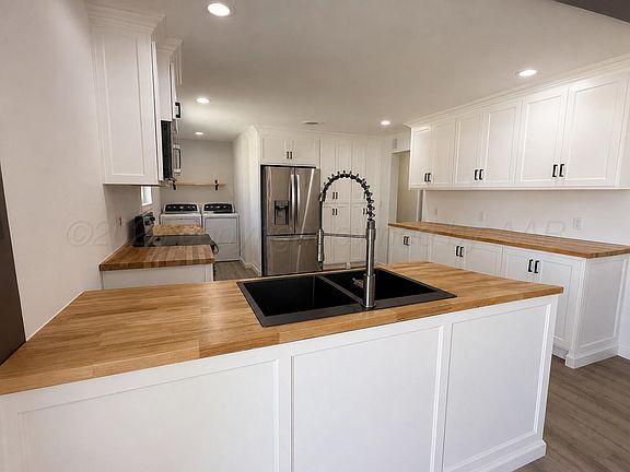 4th image of 701 N 5th St