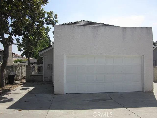 6017 Primrose Ave — Photo 28