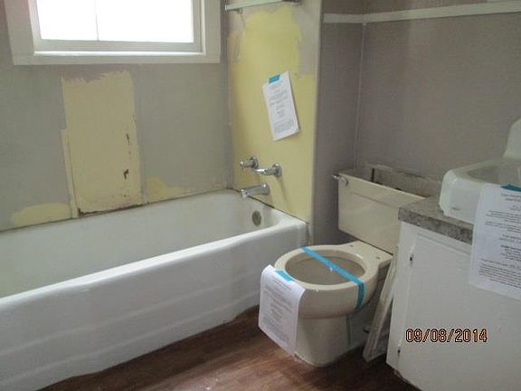 5th image of 504 W 48th St
