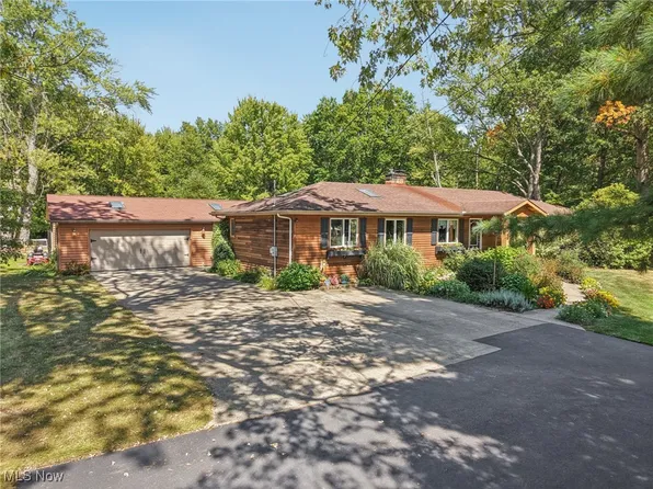 3344 Dobbins Rd, Poland, OH 44514