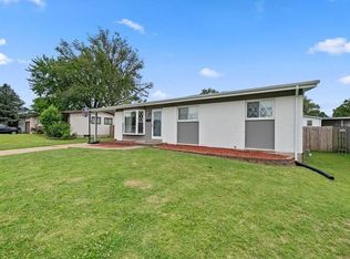 720 Redwing Dr, Florissant, MO