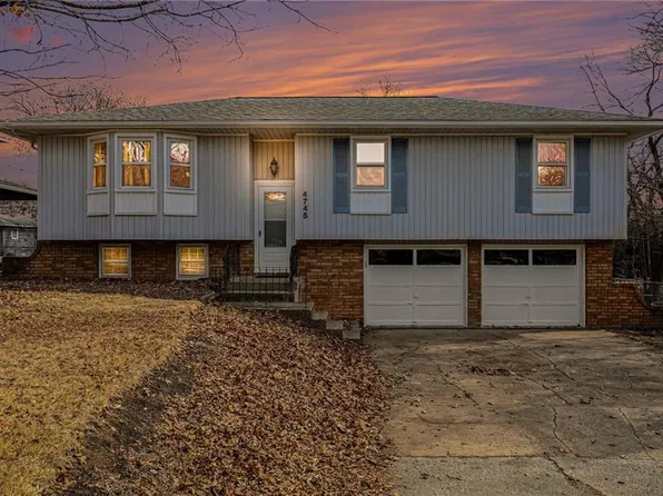 4745 Slater St, Merriam, KS 66203