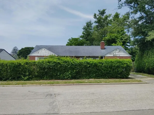 524 Decatur St, Uniondale, NY 11553