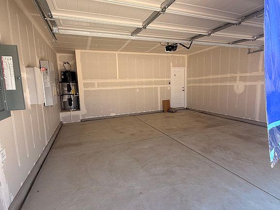 4th image of 4478 N San Clemente Ave