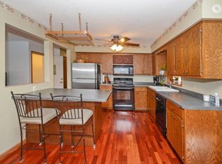 3925 Penrod Ln, Minneapolis, MN 55421