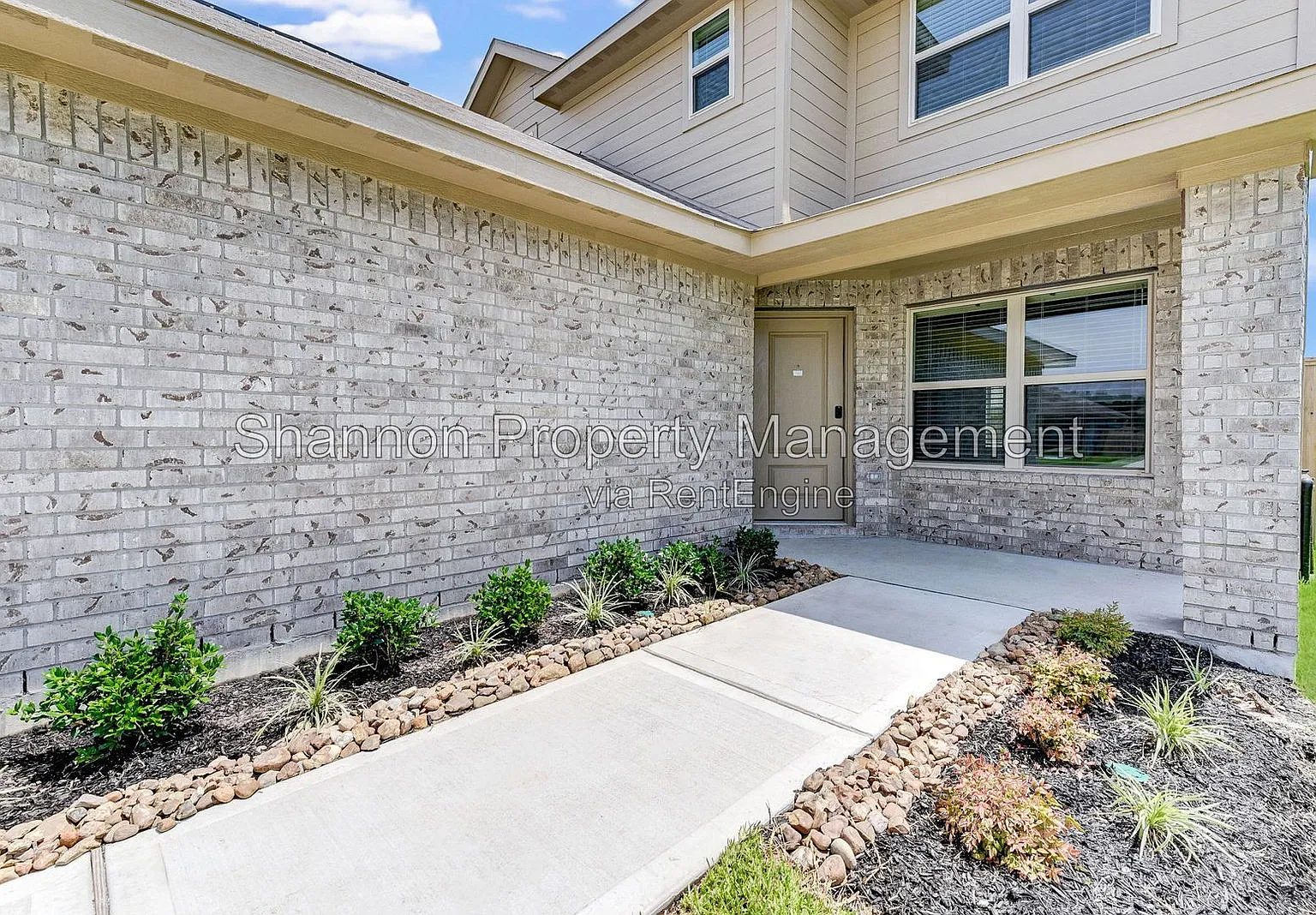 4 bed, 3.5 bath, 1851 sqft, $2,050 — Photo 3