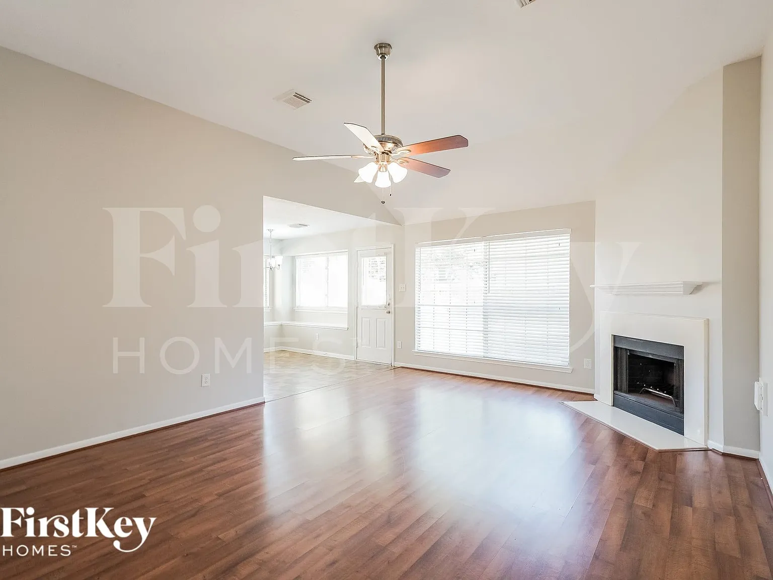4 bed, 2.0 bath, 1805 sqft, $2,125 — Photo 3