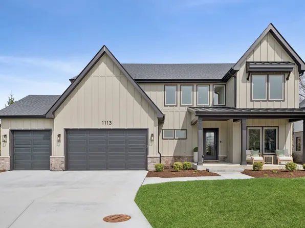 1113 Fox Wood Ln, Woodridge, IL 60517