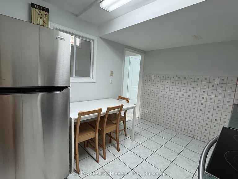 46 Thornbrook Ct #BASEMENT — Photo 10