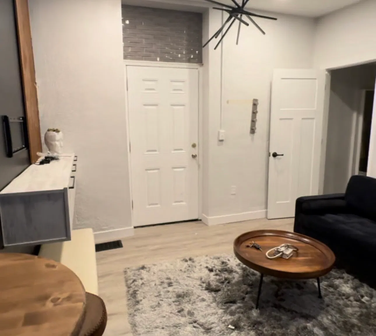 1 bed, 800 sqft, $1,000 — Photo 1