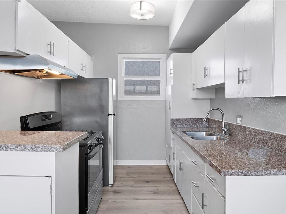 1st image of 10223 Crenshaw Blvd APT 4