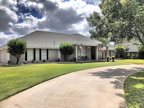 3rd image of 5518 Columbine Ln