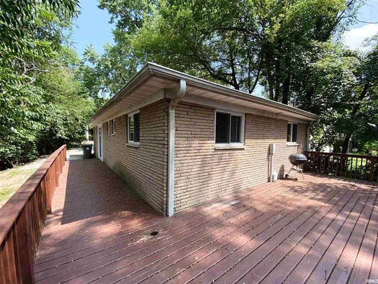 429 N Clark St — Photo 28