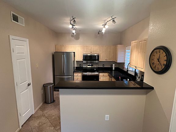 3rd image of 7401 W Arrowhead Clubhouse Dr Unit 2081