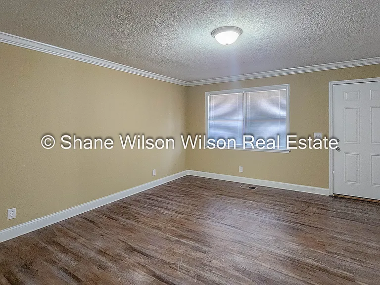 151 Kathy Dr — Photo 13