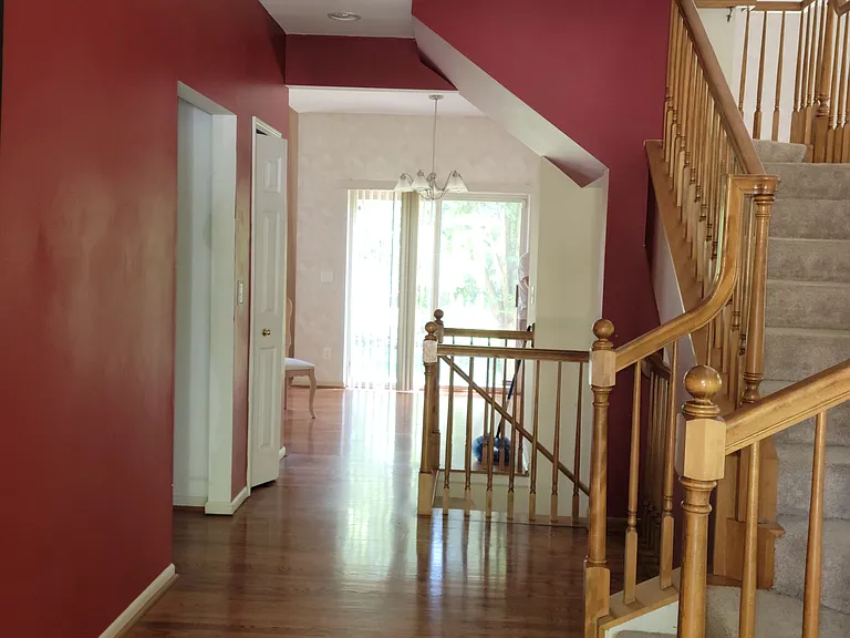 5689 Versailles Ave — Photo 77