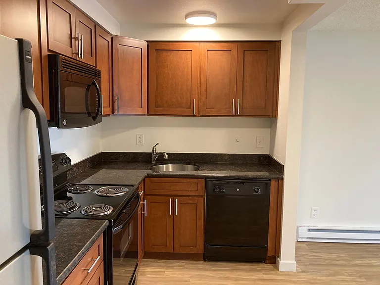 Queen Anne 9 — Photo 8