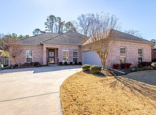 51 Chevaux Cir, Little Rock, AR 72223