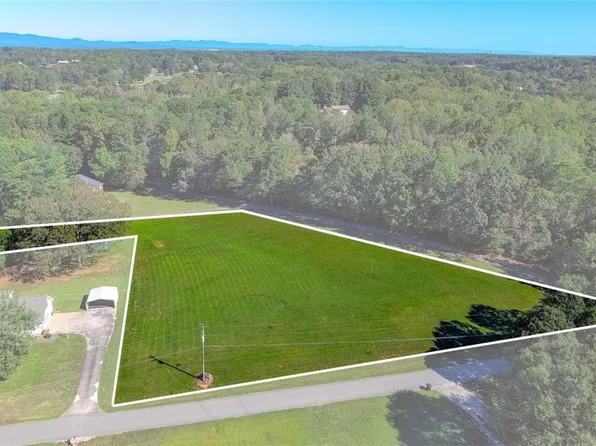 709 Lummus Rd #1B, Cumming, GA 30040