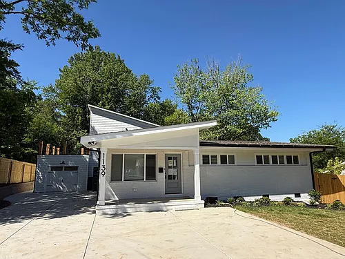 1139 Clanton Rd Photo 1