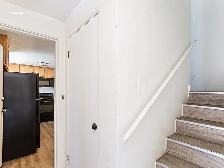 1679 Reed St — Photo 44