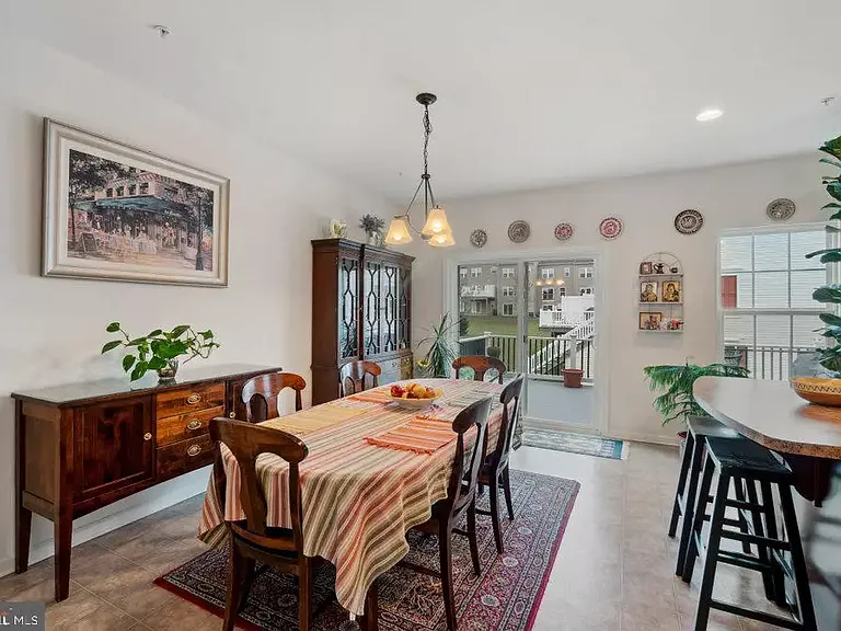 1280 Rannoch Ln — Photo 19