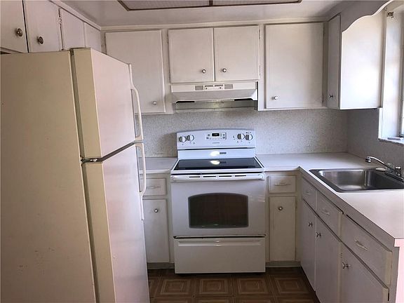 5th image of 1229 NE 35th St #1