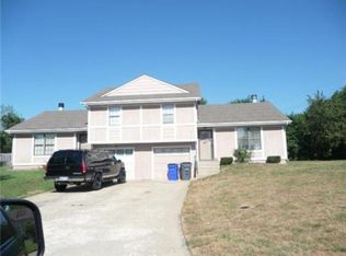 15924 W 123rd St, Olathe, KS 66062