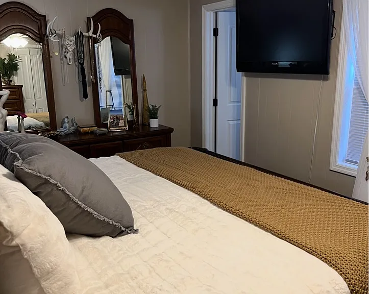 105 Davis Ave — Photo 11