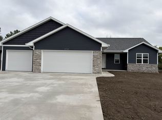 1743 Betty Jean Ln, Green Bay, WI 54313
