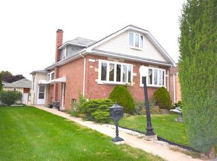 2228 Hainsworth Ave, North Riverside, IL 60546