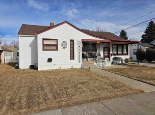 416 E 26th Ave, Torrington, WY 82240