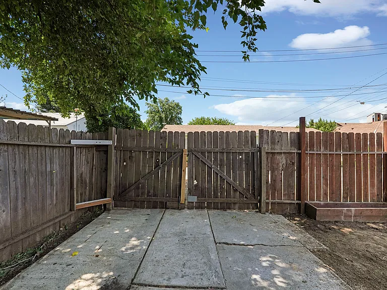 522 S Lincoln Way — Photo 27