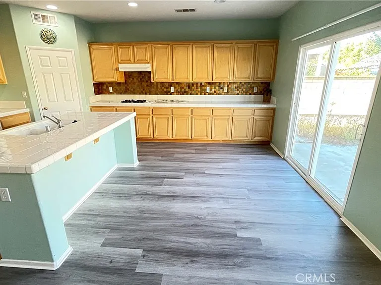 6521 Thistledown St — Photo 10