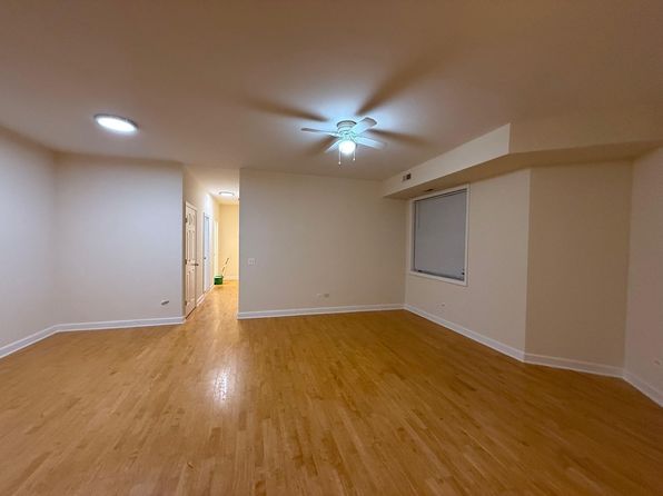 3575 S Archer Ave APT 304