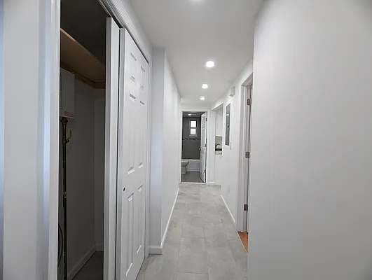 Rented by R New York | media 14