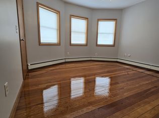 30 Seneca Ave, Pawtucket, RI 02860