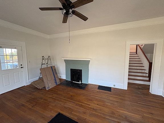 2nd image of 203 S Hampton Dr