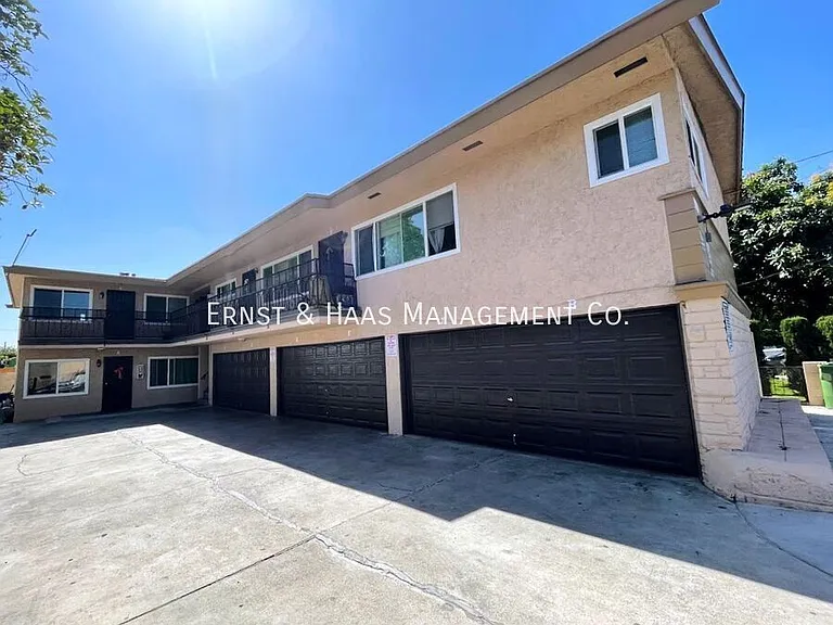908 N Rose Ave #C — Photo 1