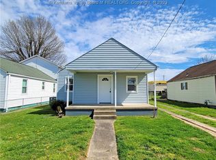 416 17th St, Dunbar, WV 25064