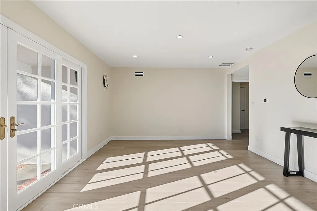 4 bed, 1479 sqft, $5,200 — Photo 4