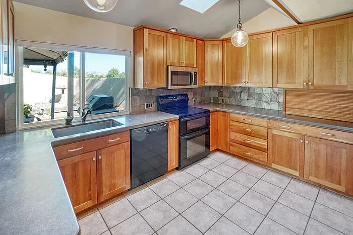 3322 N Riverbend Cir W — Photo 3