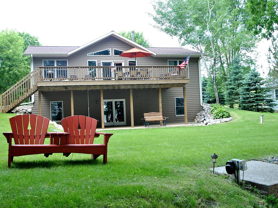 1st image of 15955 Bayview Dr NE