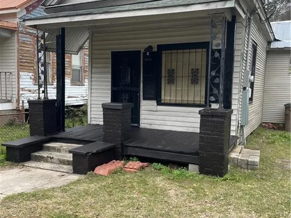 1055 Marine St, Mobile, AL 36605