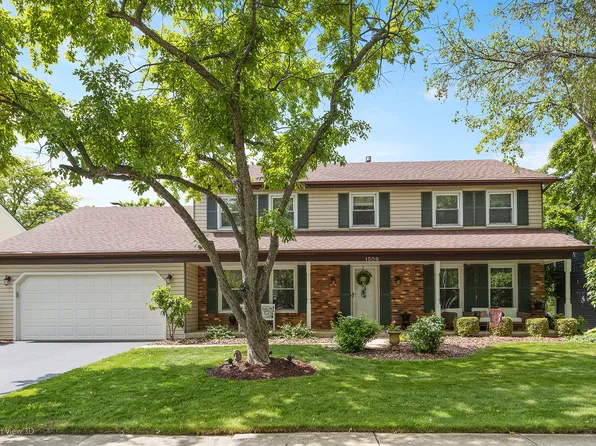 1509 Preston Rd, Naperville, IL 60563